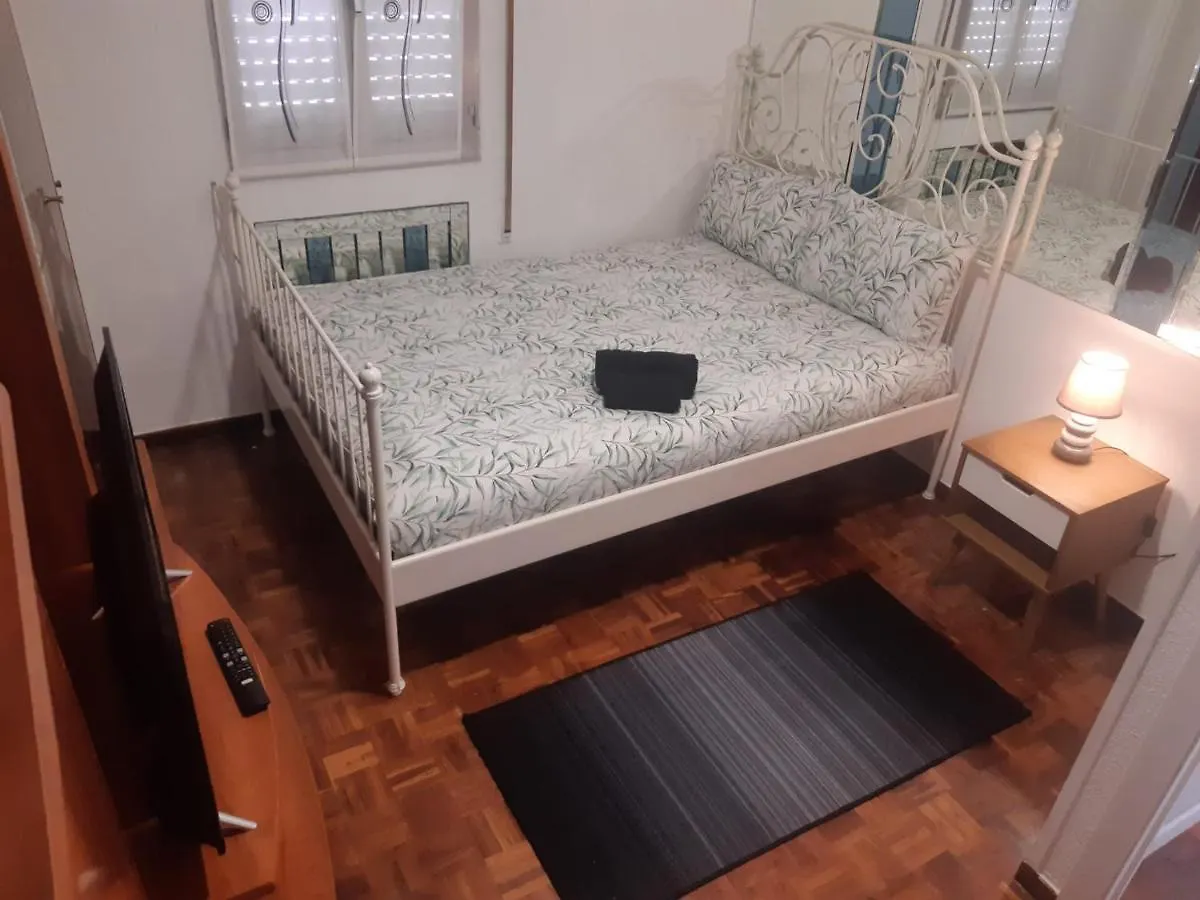 Bernie'S Roomss Vitoria-Gasteiz Homestay